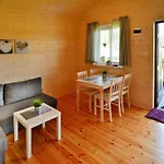 Holiday Homes With Pool And Jacuzzi Jarosławiec
