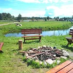 Holiday Homes With Pool And Jacuzzi *
