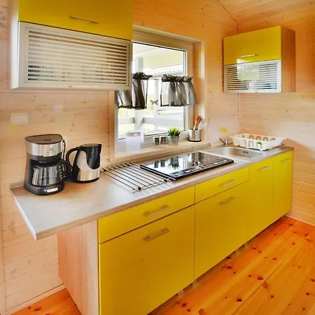 Feriehus In Jaros Awiec Near Heated Pool