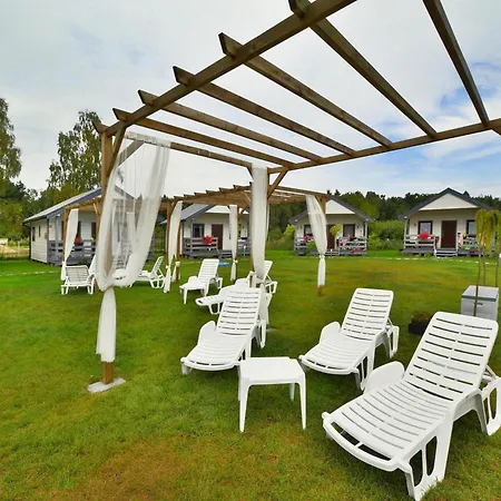 Dom wakacyjny Homes With Pool And Jacuzzi